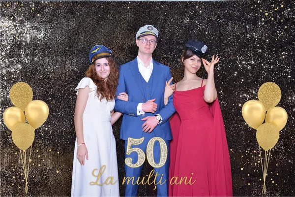 Cabina foto – Aniversarea de 50 de ani – poza 1